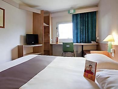 Ibis Savigny Sur Orge Hotel Morangis  ภายนอก รูปภาพ